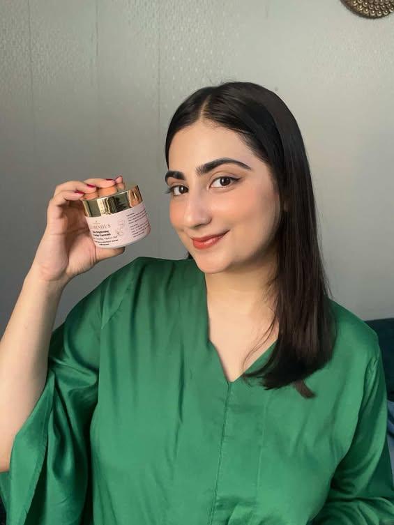 Luminous:Skin Brightening Powder Facewash,verified by  influencers